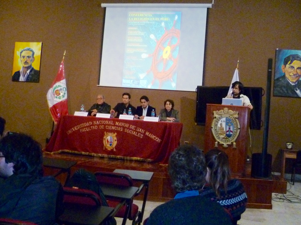 Opening session. Photo by Alondra Oviedo.